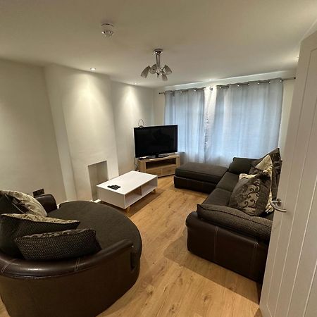 5 Bedroom House In Orpington Dış mekan fotoğraf