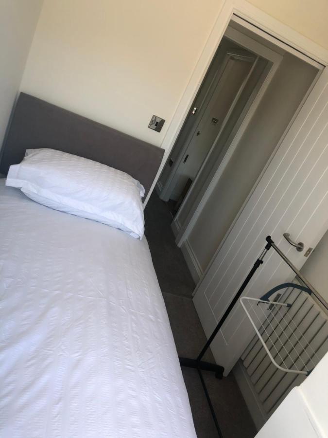 5 Bedroom House In Orpington Dış mekan fotoğraf