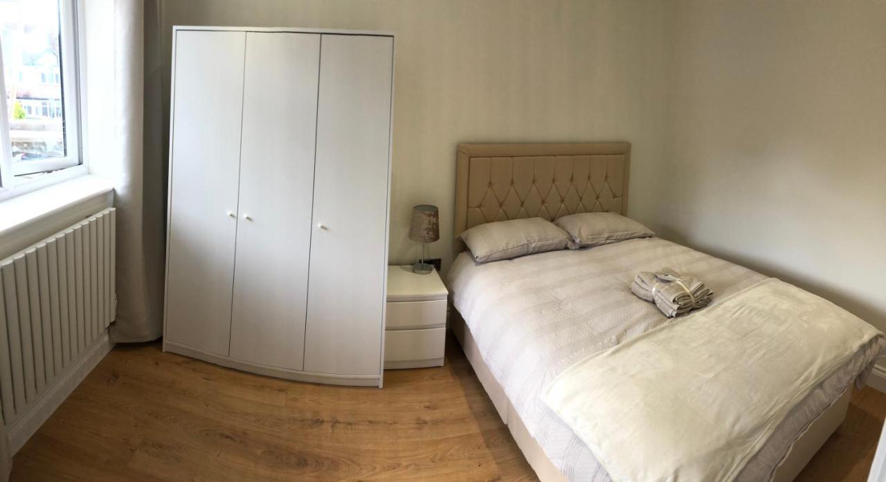 5 Bedroom House In Orpington Dış mekan fotoğraf