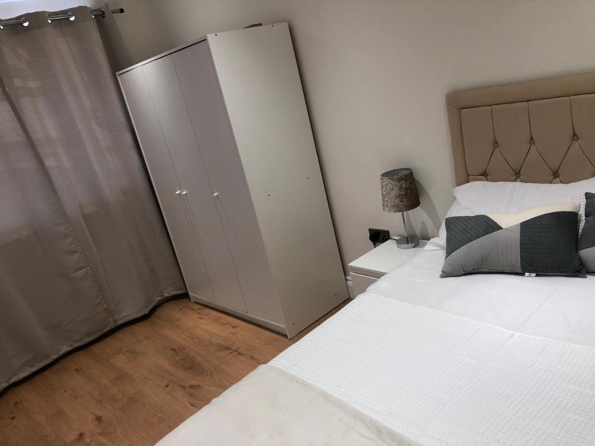 5 Bedroom House In Orpington Dış mekan fotoğraf
